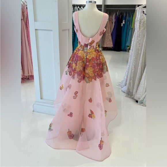 Sherri Hill Hi-Low Dress - Picture 3 of 6